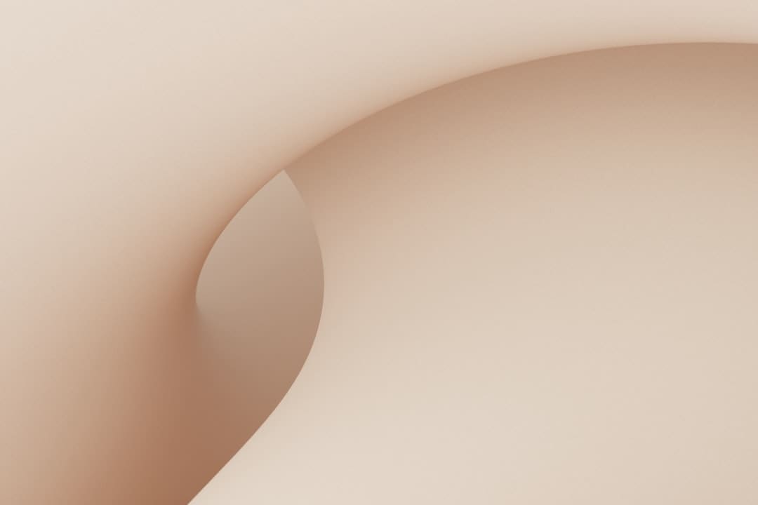 美术师刘侠：翰墨丹青传艺韵，勾勒书画新世界！